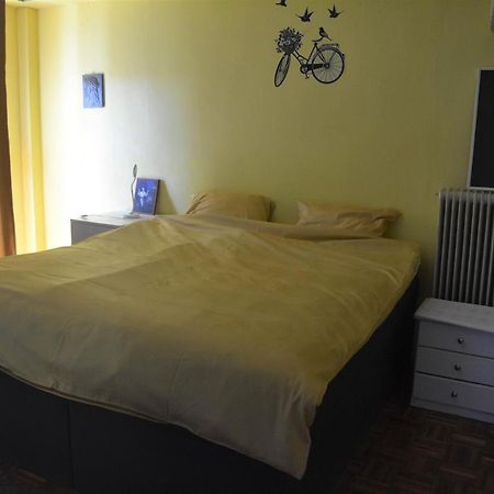Spacious Apartment With Balconies, Ac, King Bed, Near Dt And Transports Athens Ngoại thất bức ảnh